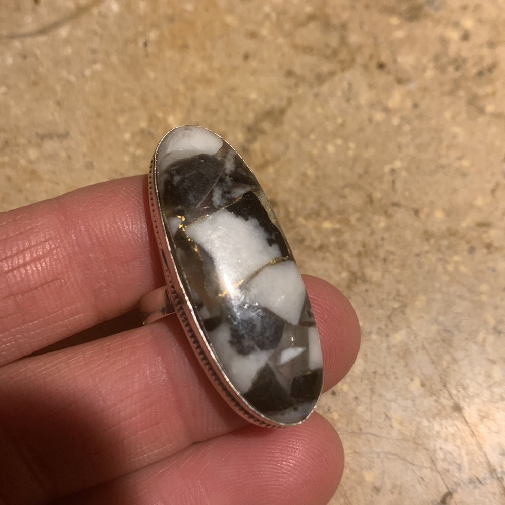 Ring - Picture 6 of 6